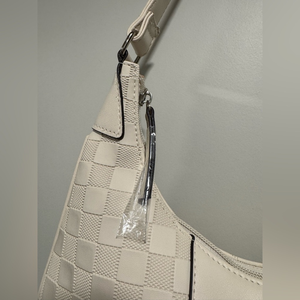 Tahari Cream Shoulder Bag - Picture 5 of 16